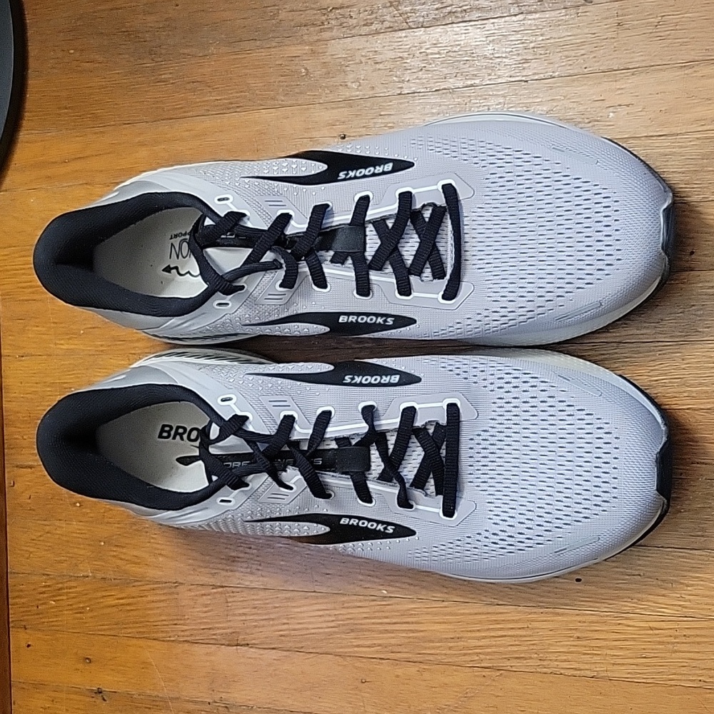 Brooks Adrenaline GTS 22, Men's 12.5, Gray